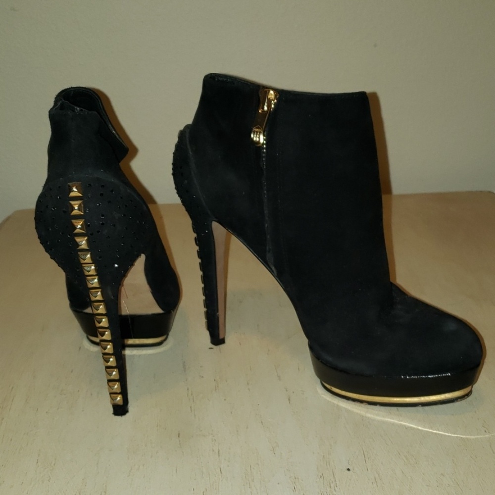 Vince Camuto heels